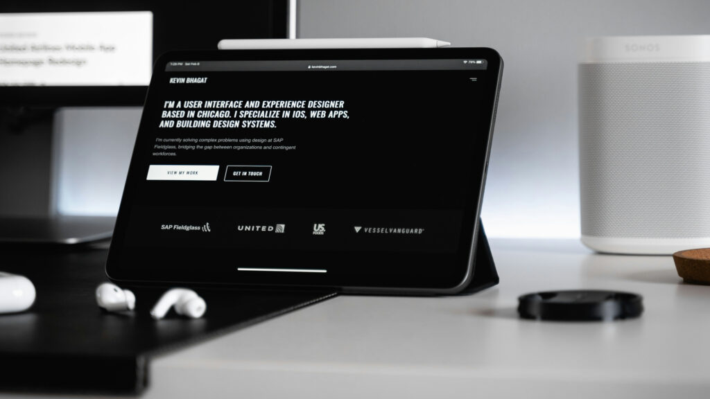 GEO Tools Every Content Creator Needs in 2026 (Free & Paid) 11 Best GEO tools for content creators