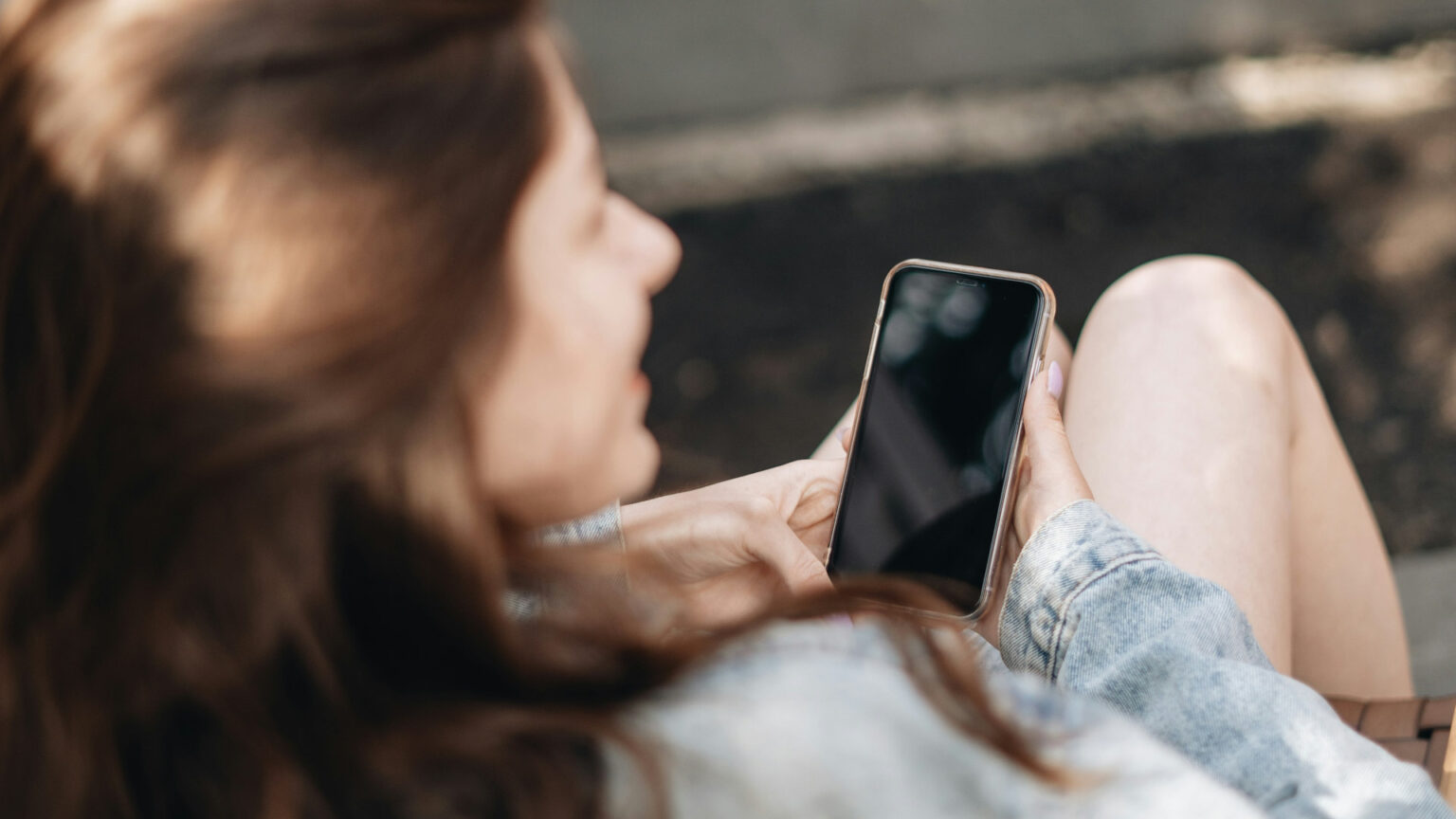 Reclaim focus with digital minimalism
